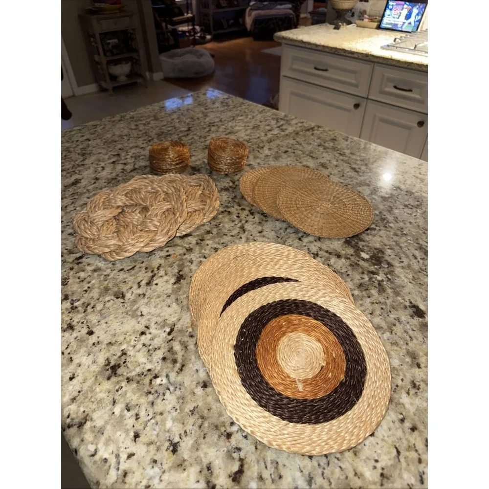 Vtg Wicker Straw‎ Trivets Hot Pad Woven Rattan Pot Holder BohoSet of 21 (5192)